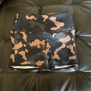 Booty scrunch shorts